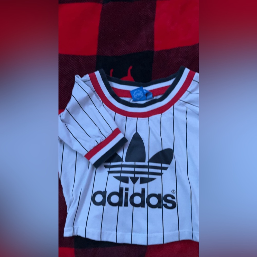 adidas cropped top Small